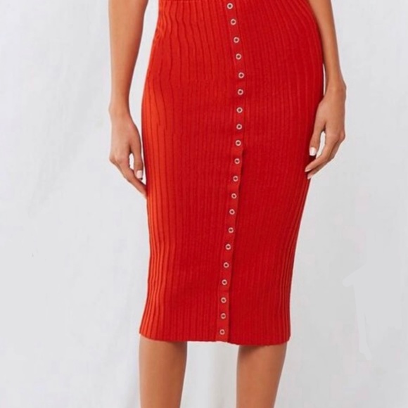 Snap-Front Midi Length, Knit Pencil Skirt (size small) - Picture 3 of 7